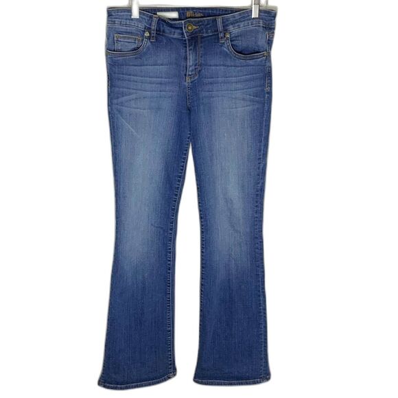 Kut from the Kloth Blue Medium Wash Mid-Rise Baby Bootcut Jeans Size 8 Short - Picture 2 of 14